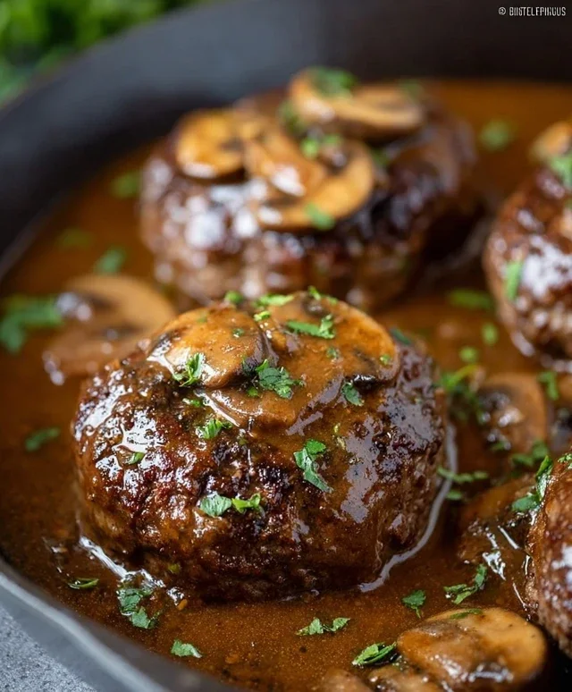 Easy Homemade Salisbury Steak