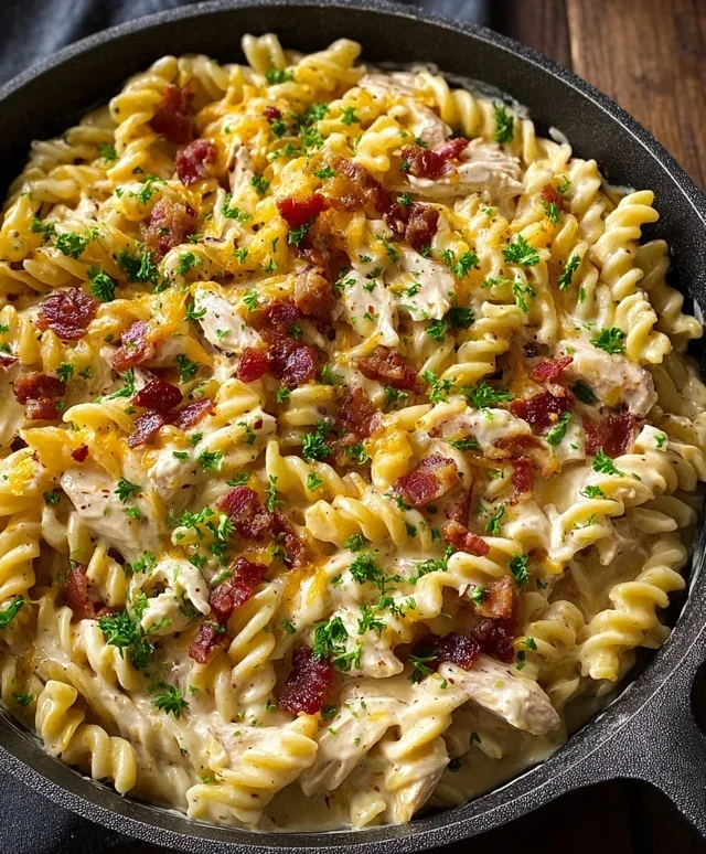 One-Pan Creamy Ranch Beef Beef Bacon Chicken Pasta